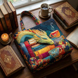 Saco Artisan - Dragão Leitor com Livros e Chávenas