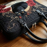 Bolsa de quilt Artisan - Gato preto entre livros