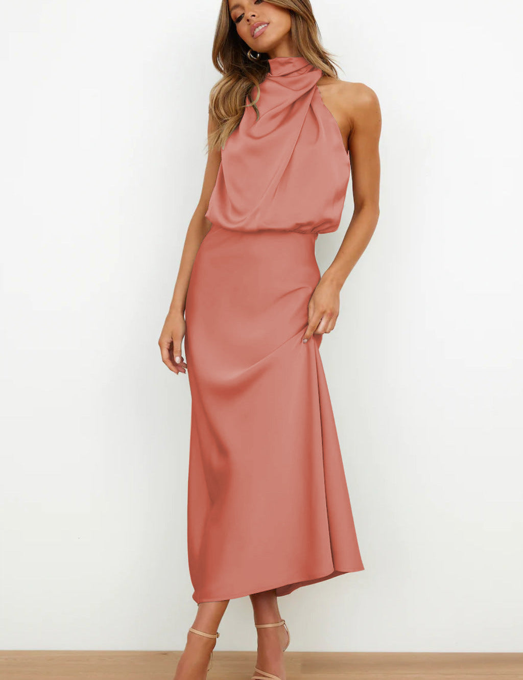 Tyra | Vestido de noite elegante com decote halter