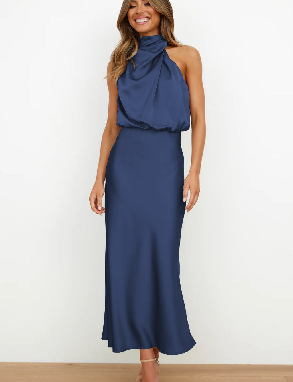 Tyra | Vestido de noite elegante com decote halter