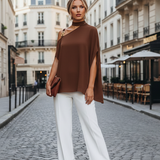 Blusa Bee Elegante, fabricada em Itália, com alça decorativa dourada