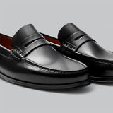 Loafers de pele elegantes