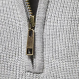 Christian™ | Sweatshirt com fecho