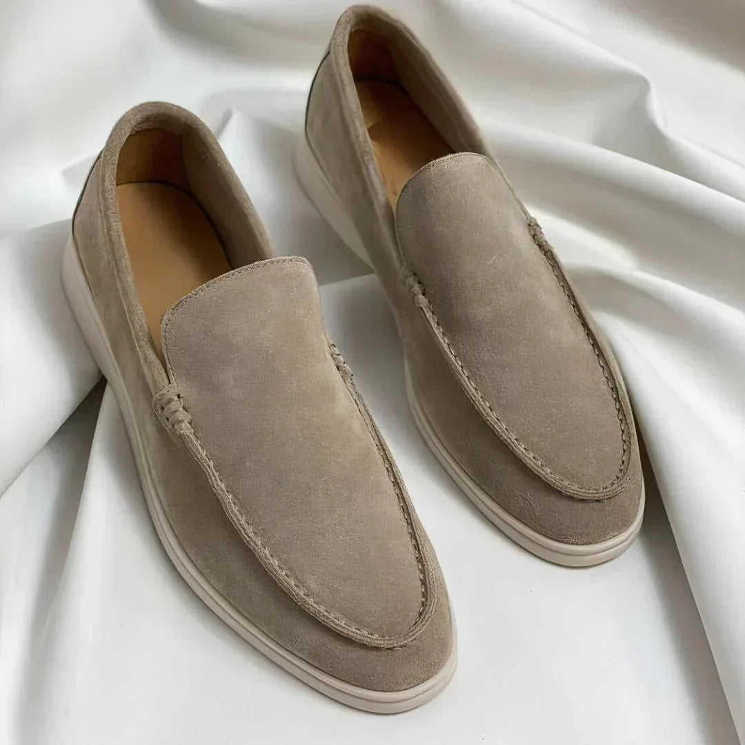Mocassins Elegantes em Camurça