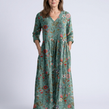 Valeri | Vestido maxi com padrão floral, decote em V e mangas três quartos