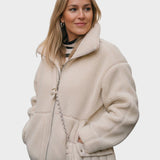 Mille™ | Casaco elegante de teddy com design nórdico