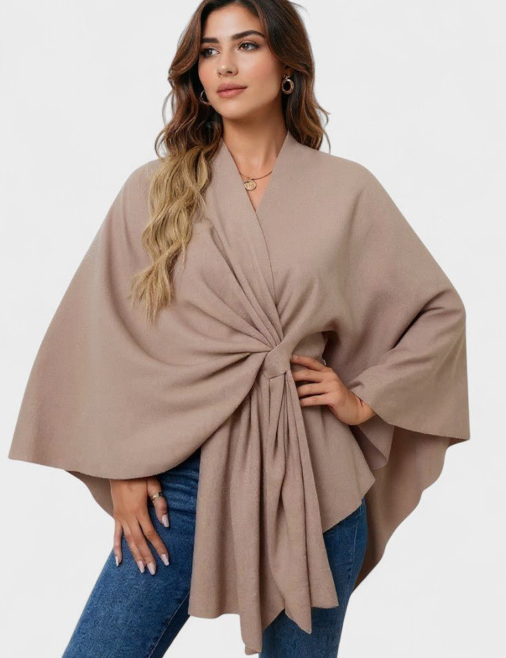 Yvet | Poncho Elegante com Drapagem