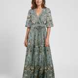 Élodie | Vestido maxi com bordado e decote em V