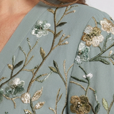Élodie | Vestido maxi com bordado e decote em V