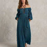 Adriana - Vestido maxi com ombros à mostra na cor turquesa